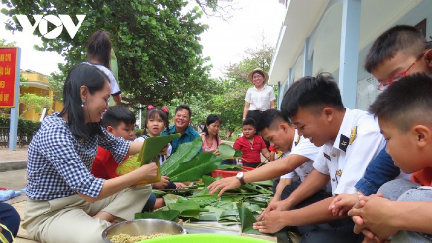 Cozy early Tet in Truong Sa